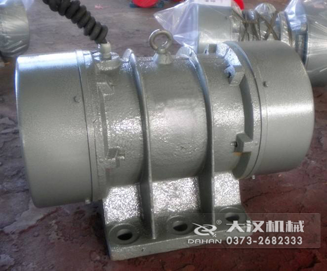 VB振動電機(jī)是靠偏心塊的振動而造成的，振動源所以偏心塊的角度和大小是比較重要的。